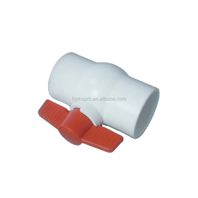 ASTM DIN Válvula de esfera de PVC branco padrão em todos os tamanhos com tamanho de 1,5 polegada e alça vermelha